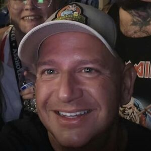 Meet your Posher, Dustin